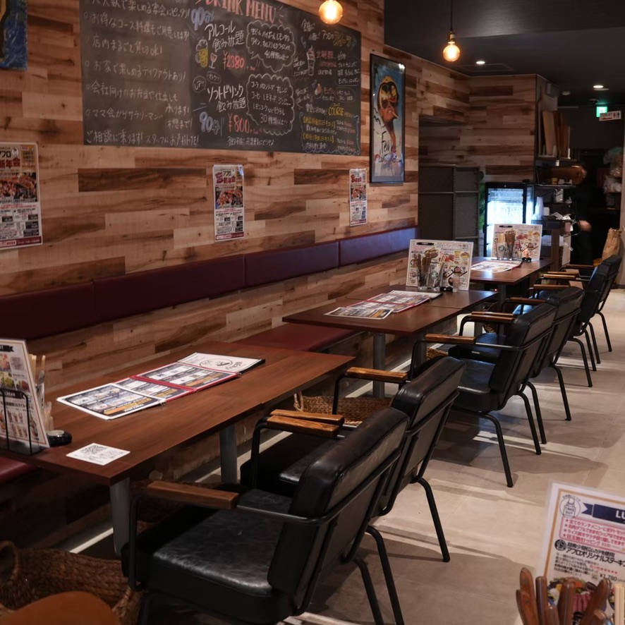 肉カフェダイニングアフロ 少人数席 デート 女子会